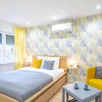 Sunlit Hideaway Apartamento Budapeste