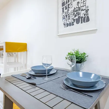 公寓 Sunlit Hideaway