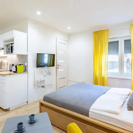 Sunlit Hideaway Lejlighed